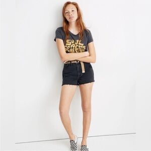 Madewell The Mom Jean Short in Dark/Black Wash